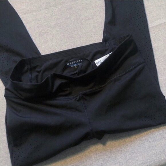 Athleta Sz S Black Laser Cut Out Perforated Capri Cropped Pants Leggings - Picture 13 of 15